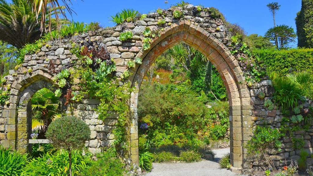 Tresco Wall 1.jpg